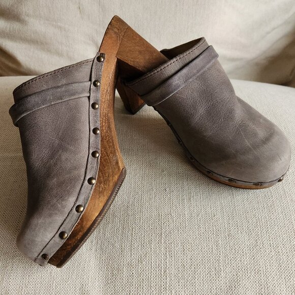 🇩🇰 Authentic Danish Sanita Gray Leather & Wood Clogs – Sz US 9 - Picture 1 of 12